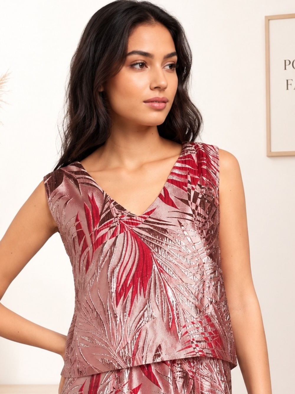 Buru Le V Mod Palm Brocade Cropped V-Neckline Sleeveless Coordinating Top L